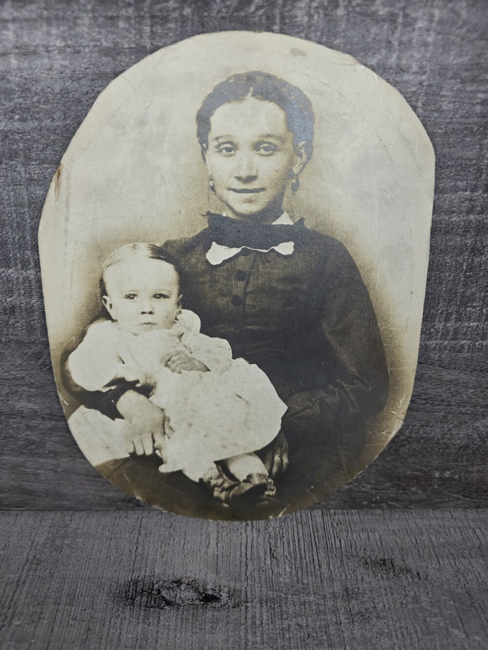 Antique Victorian Edwardian Mother Holding Baby Oval Studio Photo c1900 197.29